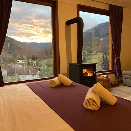Chalet Kujta Pejë Esterno foto