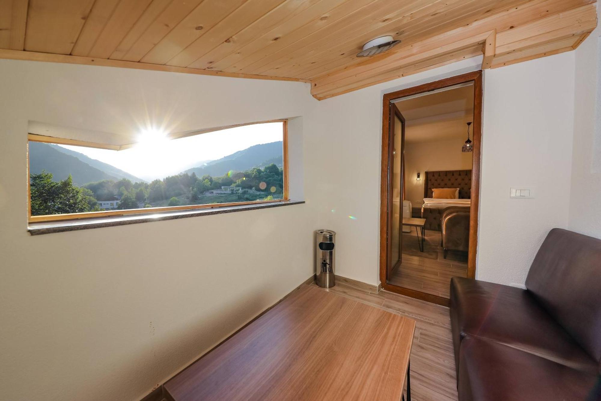 Chalet Kujta Pejë Esterno foto