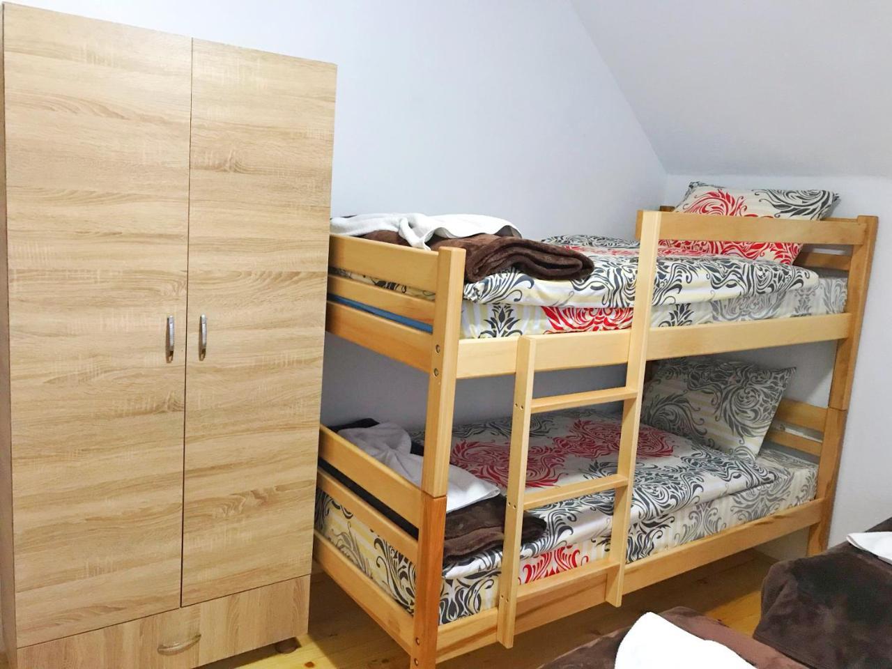 Chalet Kujta Pejë Esterno foto